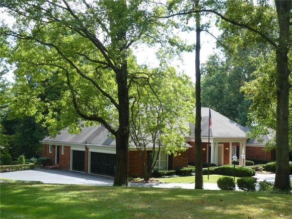 11 Bellerive Country Club St Louis, MO House Sold - Photo 1 of 36. Opens carousel modal