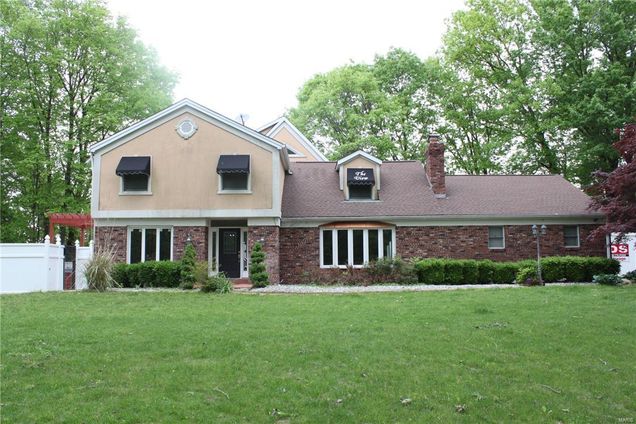 625 Carrico Road Florissant, MO House Sold - Photo 1 of 48. Opens carousel modal