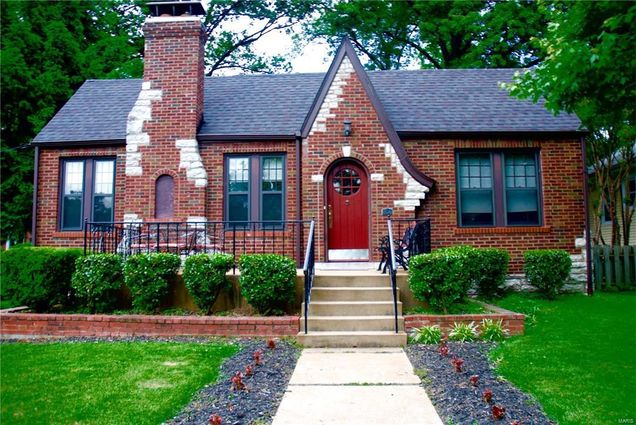 705 Oakway Place St Louis, MO House Sold - Photo 1 of 21. Opens carousel modal