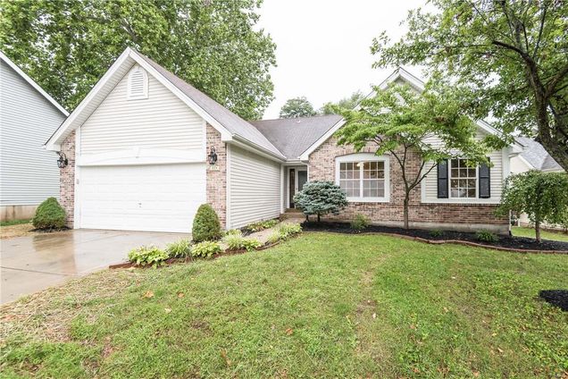 824 Crescent Oaks Court Valley Park, MO House Sold - Photo 1 of 20. Opens carousel modal