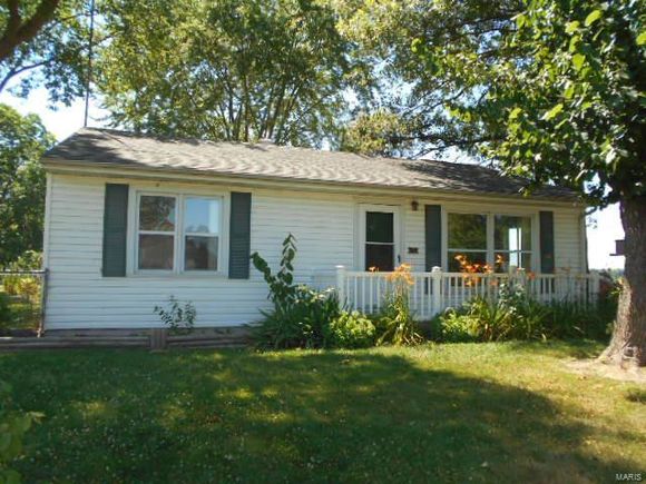530 Collins Street Carlyle, IL House Sold - Photo 1 of 23. Opens carousel modal