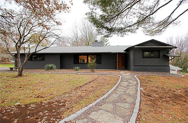 21 Haven View Drive Creve Coeur, MO House Sold - Photo 1 of 48. Opens carousel modal