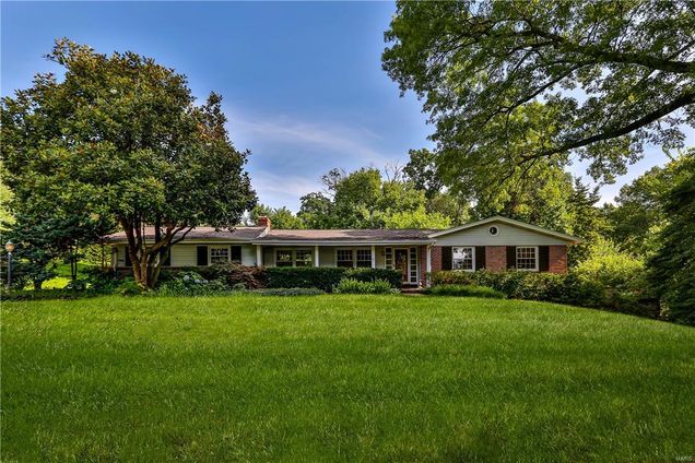 13 S Tealbrook Drive Ladue, MO House Sold - Photo 1 of 52. Opens carousel modal