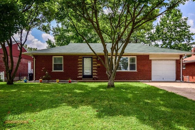 8443 Hampstead Drive St Louis, MO House Sold - Photo 1 of 16. Opens carousel modal