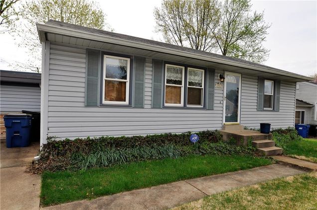 10562 Kamping Lane St Louis, MO House Sold - Photo 1 of 31. Opens carousel modal