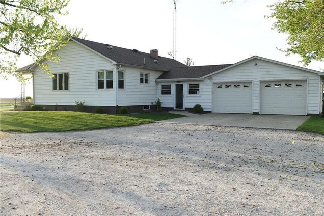 621 Smith Street Harvel, IL House Sold - Photo 1 of 13. Opens carousel modal