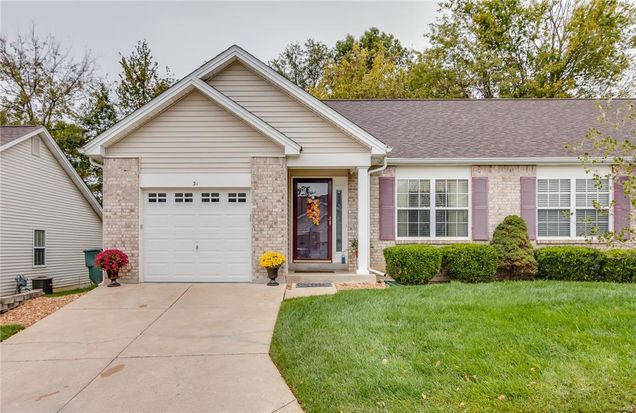 31 Parkway Villas Court St Peters, MO House Sold - Photo 1 of 27. Opens carousel modal