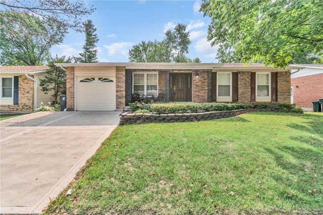 4620 Towne South Road St Louis, MO House Sold - Photo 1 of 25. Opens carousel modal