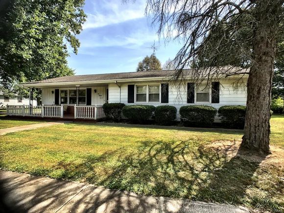 480 W Oak Palmyra, IL House Sold - Photo 1 of 29. Opens carousel modal
