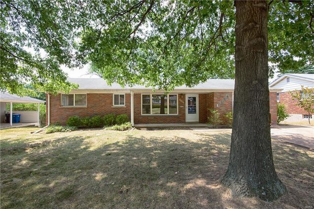 9545 Montbrook Drive St Louis, MO House Sold - Photo 1 of 18. Opens carousel modal