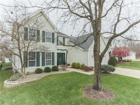 #MIS17095594 Ballwin, MO House Sold - Photo 1 of 31. Opens carousel modal
