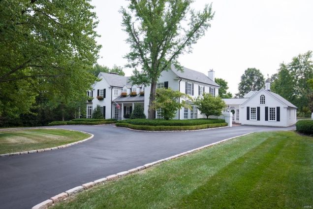 18 Clermont Lane Ladue, MO House Sold - Photo 1 of 63. Opens carousel modal