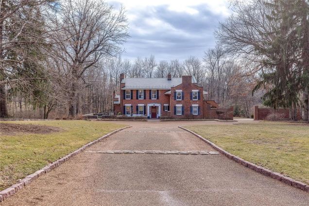 20 Overhills Drive St Louis, MO House Sold - Photo 1 of 44. Opens carousel modal