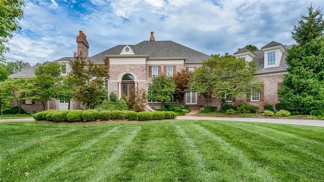 1103 Highland Pointe Drive St Louis, MO House Sold - Photo 1 of 99. Opens carousel modal