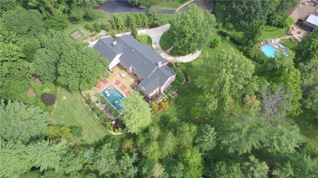 30 Bellerive Country Club St Louis, MO House Sold - Photo 1 of 41. Opens carousel modal
