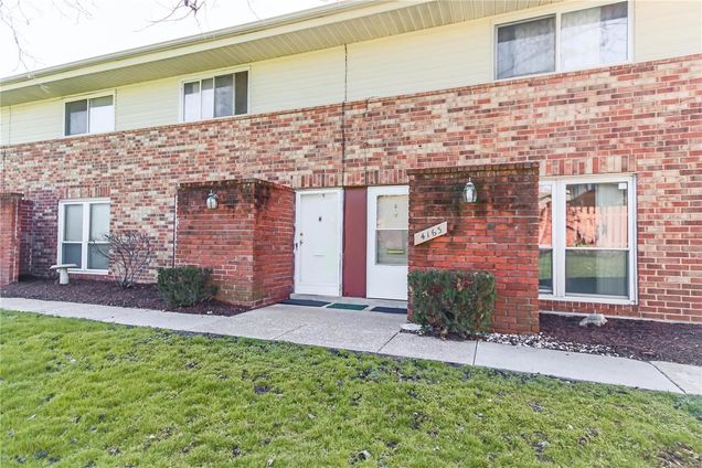 4163 Gallatin Unit D Bridgeton, MO Townhouse Sold - Photo 1 of 25. Opens carousel modal