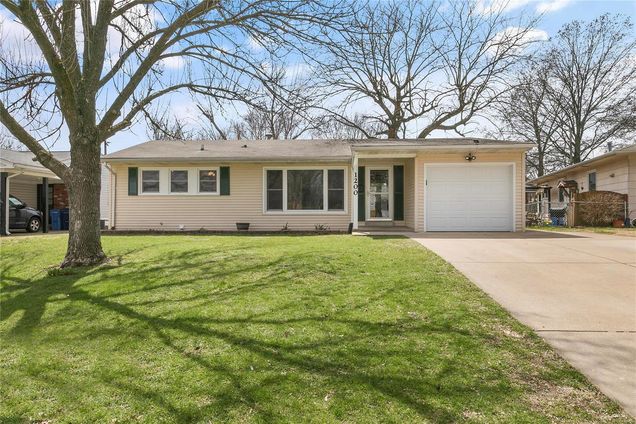 1200 Mundy Drive Florissant, MO House Sold - Photo 1 of 17. Opens carousel modal