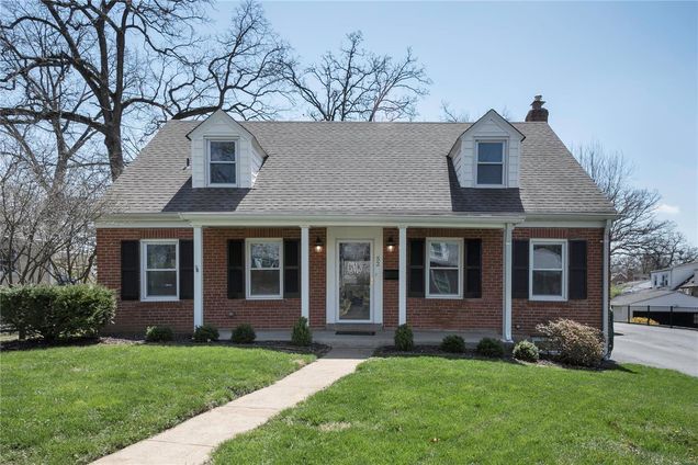 52 Chafford Woods Richmond Heights, MO House Sold - Photo 1 of 22. Opens carousel modal