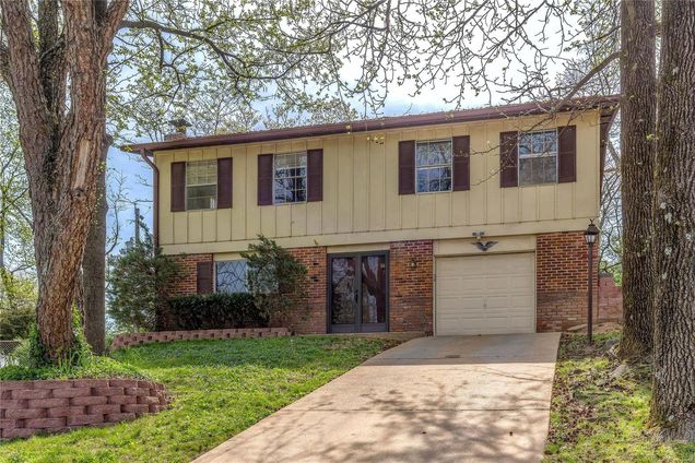 65 Guylyn Place Valley Park, MO House Sold - Photo 1 of 27. Opens carousel modal