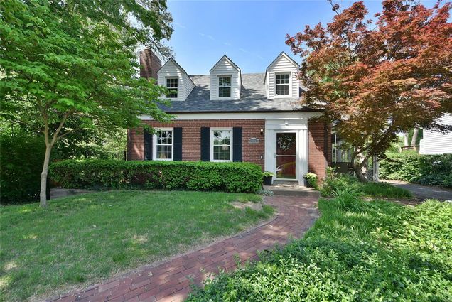 221 Royal Avenue St Louis, MO House Sold - Photo 1 of 31. Opens carousel modal