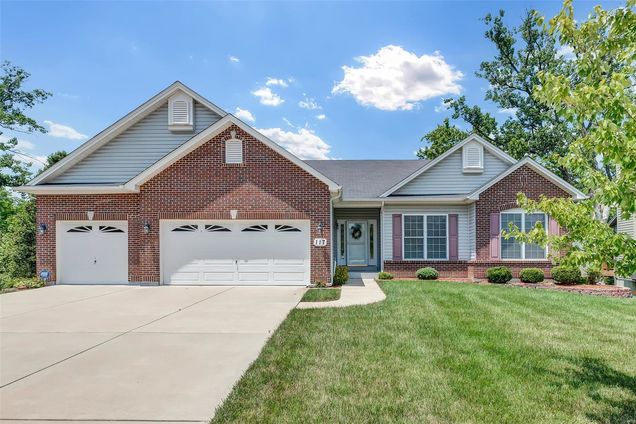 117 Kendl Court Florissant, MO House Sold - Photo 1 of 37. Opens carousel modal