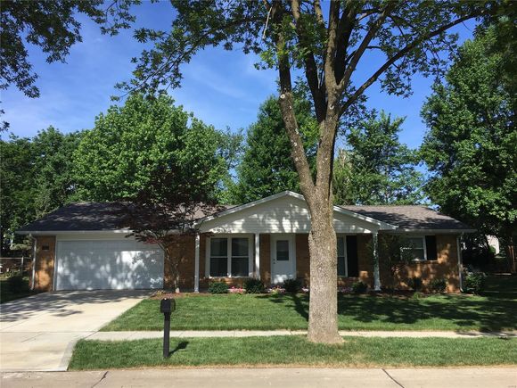 1717 Heffington Drive Chesterfield, MO House Sold - Photo 1 of 12. Opens carousel modal