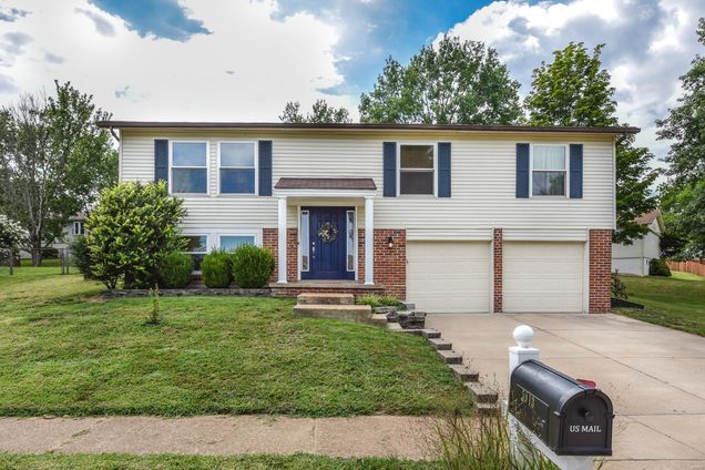 5813 Falcon View Lane St Louis, MO House Sold - Photo 1 of 27. Opens carousel modal