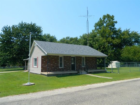 301 N Cleveland Street Fillmore, IL House Sold - Photo 1 of 41. Opens carousel modal