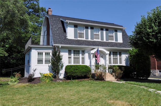 301 Park Avenue Glendale, MO House Sold - Photo 1 of 42. Opens carousel modal