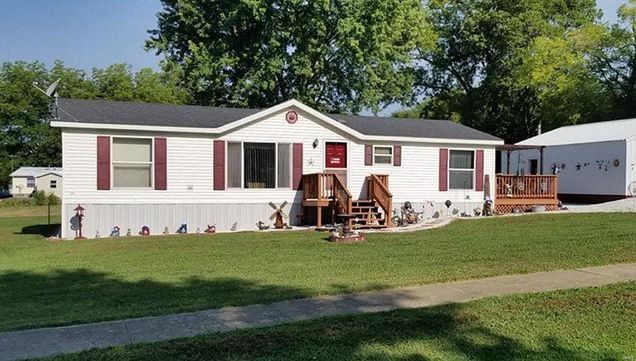 415 E Mississippi Street New Canton, IL House Sold - Photo 1 of 16. Opens carousel modal