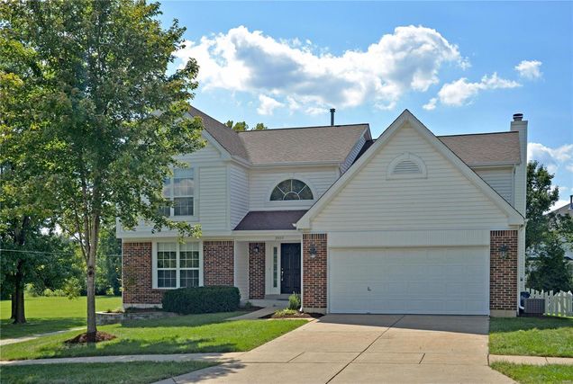 2809 Barrett Oaks Lane Des Peres, MO House Sold - Photo 1 of 23. Opens carousel modal