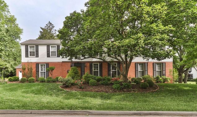 15 York Drive St Louis, MO House Sold - Photo 1 of 32. Opens carousel modal