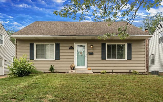 903 N Geyer Kirkwood, MO House Sold - Photo 1 of 40. Opens carousel modal
