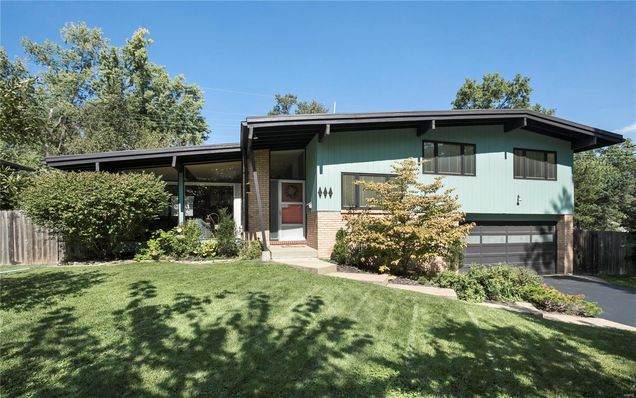 533 Woodleaf Court Kirkwood, MO House Sold - Photo 1 of 17. Opens carousel modal
