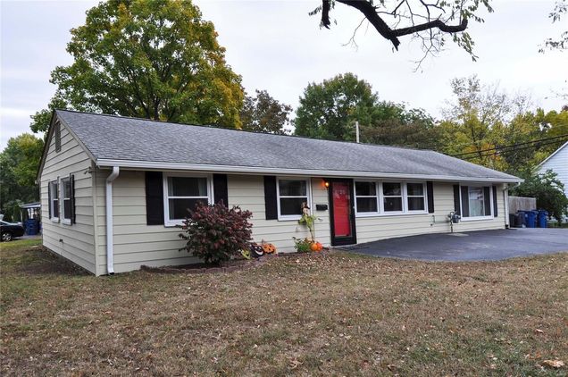 8120 S Laclede Station St Louis, MO House Sold - Photo 1 of 35. Opens carousel modal