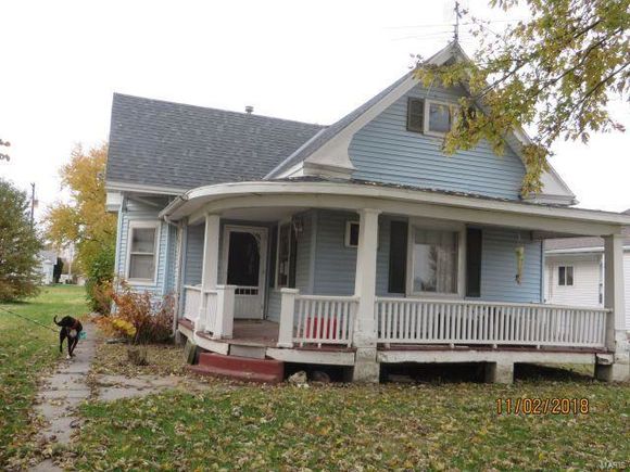 402 N Augusta Road Clayton, IL House Sold - Photo 1 of 14. Opens carousel modal