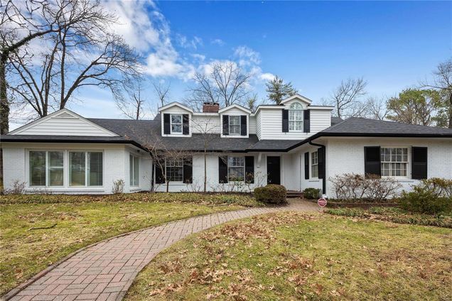 57 Clermont Lane Ladue, MO House Sold - Photo 1 of 26. Opens carousel modal