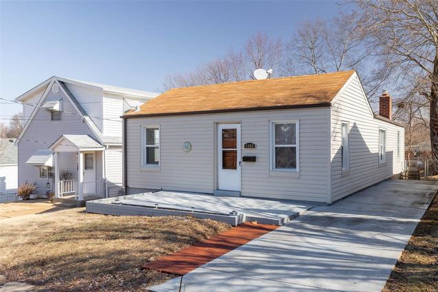 9980 Clyde Avenue St Louis, MO House Sold - Photo 1 of 12. Opens carousel modal