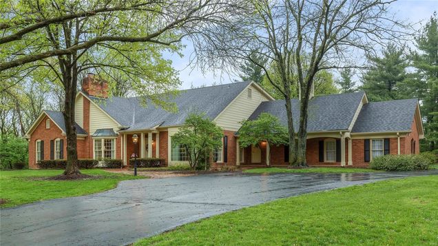 1246 Kings Glen Court Town and Country, MO House Sold - Photo 1 of 58. Opens carousel modal