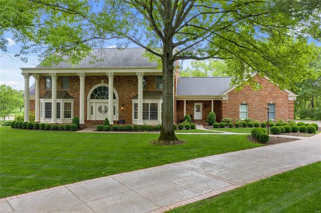 15 Bellerive Country Club Town and Country, MO House Sold - Photo 1 of 86. Opens carousel modal