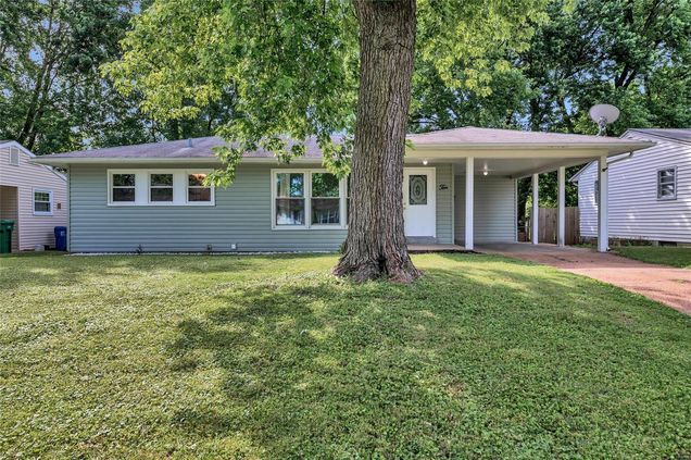 10 Linkous Florissant, MO House Sold - Photo 1 of 30. Opens carousel modal