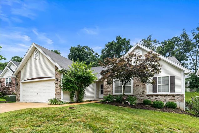 937 Laws Court Valley Park, MO House Sold - Photo 1 of 29. Opens carousel modal