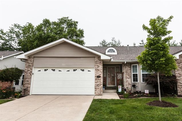 143 Braewood St Charles, MO Condo Sold - Photo 1 of 43. Opens carousel modal