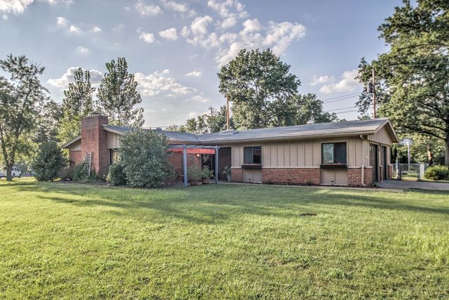 9039 Crestmoor St Louis, MO House Sold - Photo 1 of 30. Opens carousel modal
