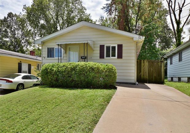 312 E Clinton Place St Louis, MO House Sold - Photo 1 of 39. Opens carousel modal