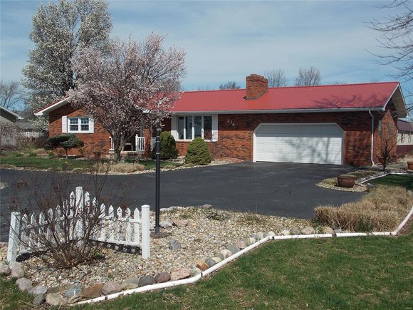 214 E 4th Street E Hoffman, IL House Sold - Photo 1 of 26. Opens carousel modal