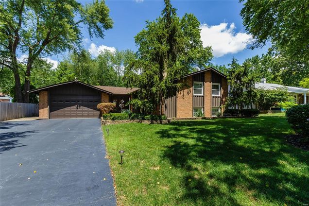 12615 Fairhills Drive St Louis, MO House Sold - Photo 1 of 40. Opens carousel modal