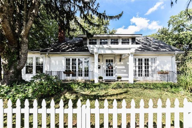 1003 W Lockwood Avenue St Louis, MO House Sold - Photo 1 of 32. Opens carousel modal
