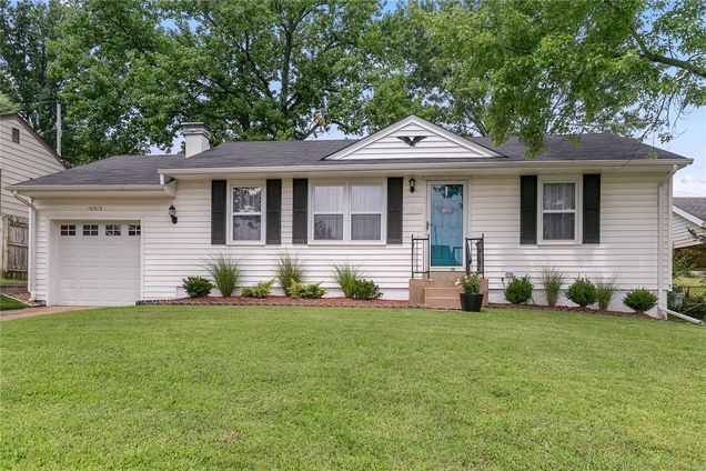 10515 Kamping Lane St Louis, MO House Sold - Photo 1 of 33. Opens carousel modal