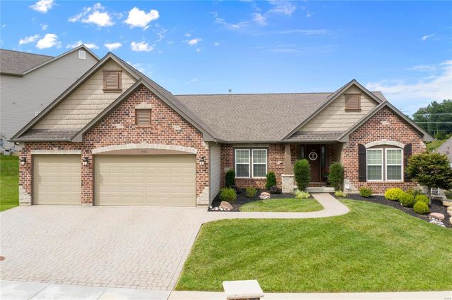 1055 Bridleridge Crossing Spur High Ridge, MO House Sold - Photo 1 of 39. Opens carousel modal